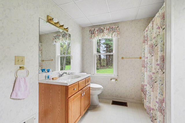4922 W Paradise Road, Battle Creek, MI 49015