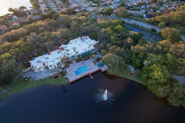 1831 Sabal Palm Drive 303, Davie, FL 33324