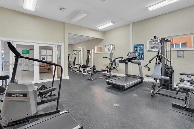 6980 NW 186TH Street 3-523A, Hialeah, FL 33015