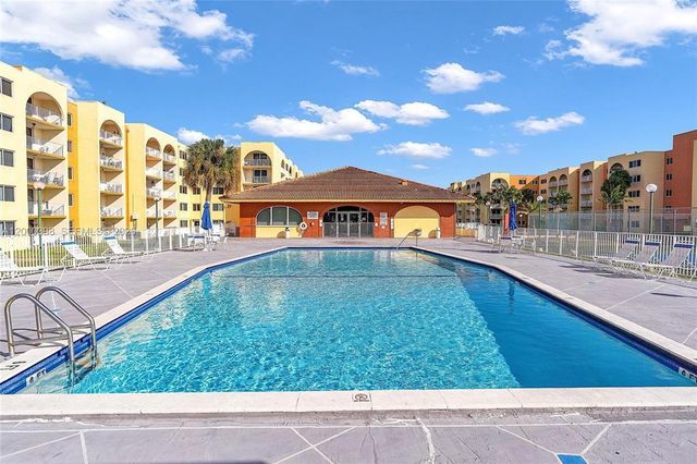 6980 NW 186TH Street 3-523A, Hialeah, FL 33015