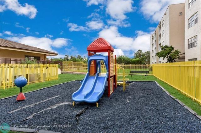 6980 NW 186TH Street 3-523A, Hialeah, FL 33015