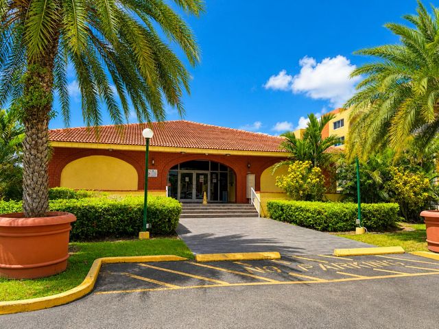 6980 NW 186TH Street 3-523A, Hialeah, FL 33015