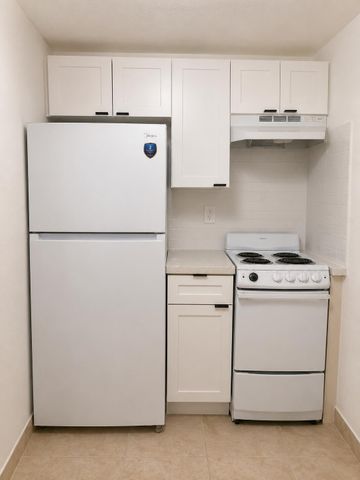 6980 NW 186TH Street 3-523A, Hialeah, FL 33015