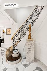 123 E 71ST Street, New York City, NY 10021