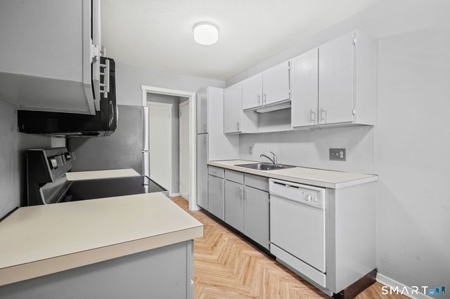 151 Heritage Village B, Southbury, CT 06488