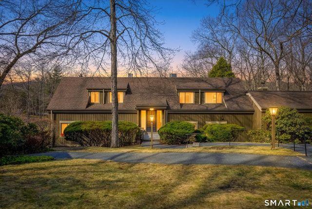 151 Heritage Village B, Southbury, CT 06488