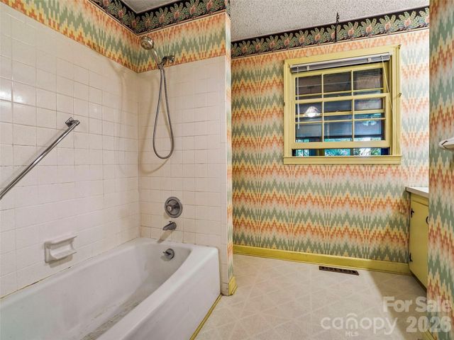 114 Overlook Road, Asheville, NC 28803