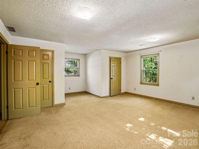 114 Overlook Road, Asheville, NC 28803