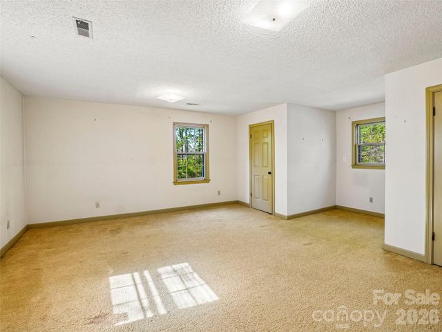 114 Overlook Road, Asheville, NC 28803