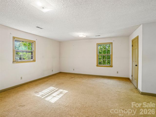 114 Overlook Road, Asheville, NC 28803