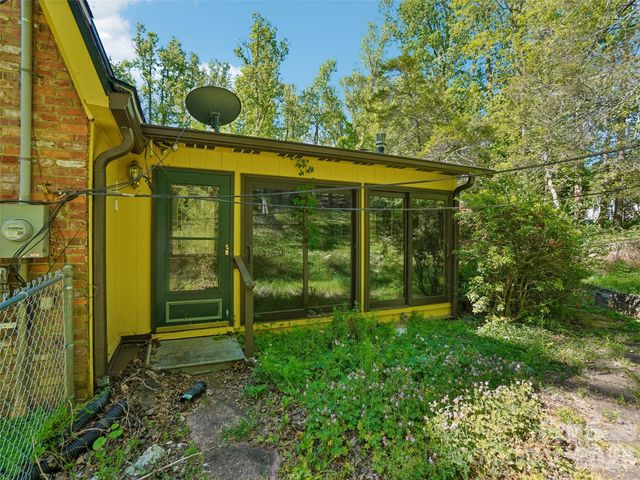 114 Overlook Road, Asheville, NC 28803