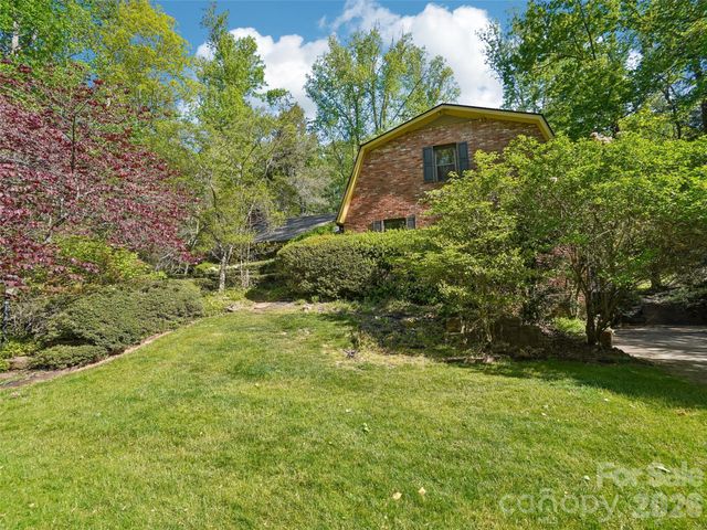 114 Overlook Road, Asheville, NC 28803