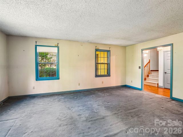 114 Overlook Road, Asheville, NC 28803