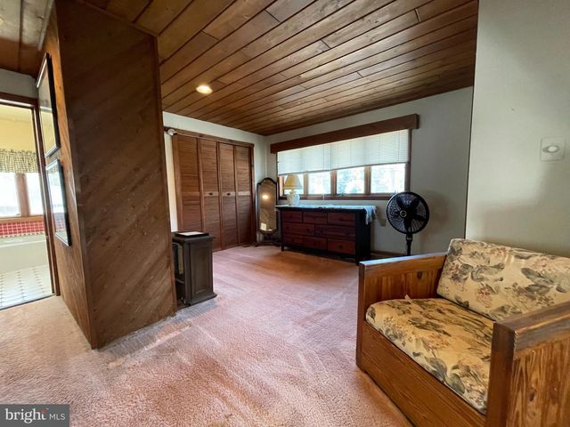 4727 OAK RD, Shady Side, MD 20764