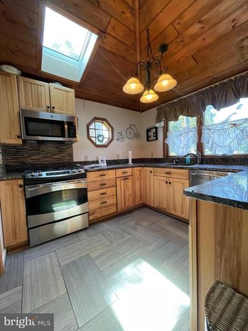4727 OAK RD, Shady Side, MD 20764