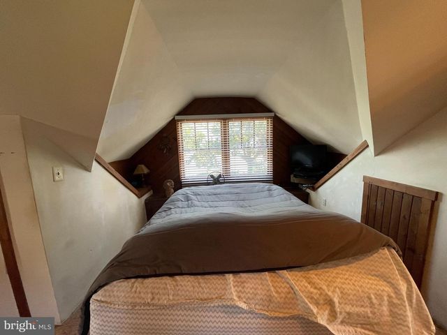 4727 OAK RD, Shady Side, MD 20764