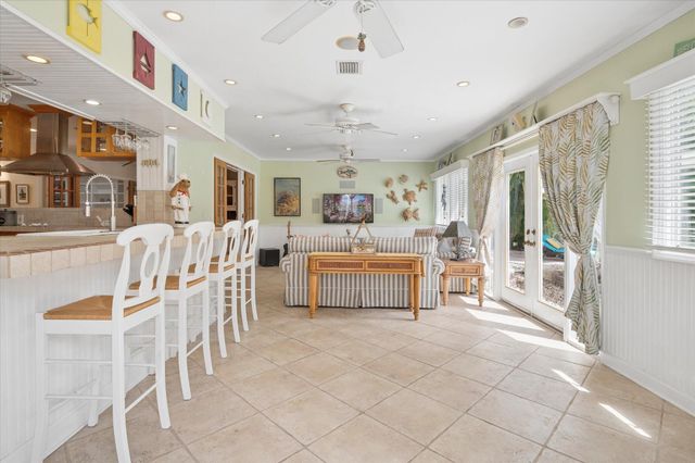 5900 SW 18th Street, Plantation, FL 33317