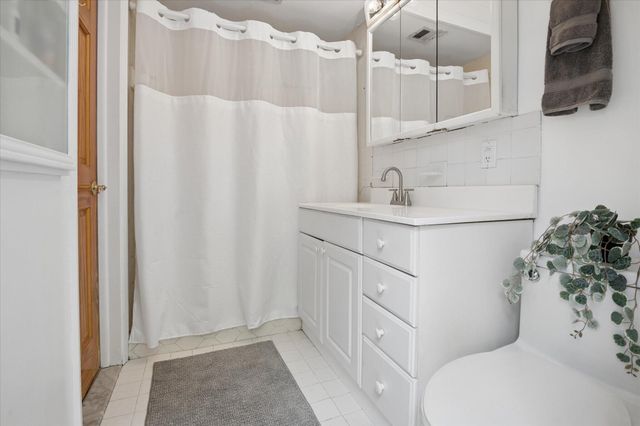 5900 SW 18th Street, Plantation, FL 33317