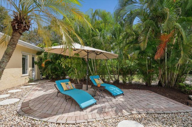 5900 SW 18th Street, Plantation, FL 33317