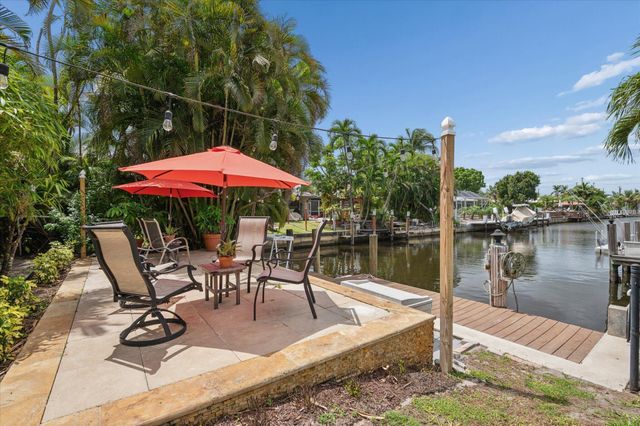 5900 SW 18th Street, Plantation, FL 33317