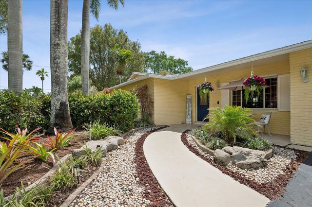 5900 SW 18th Street, Plantation, FL 33317
