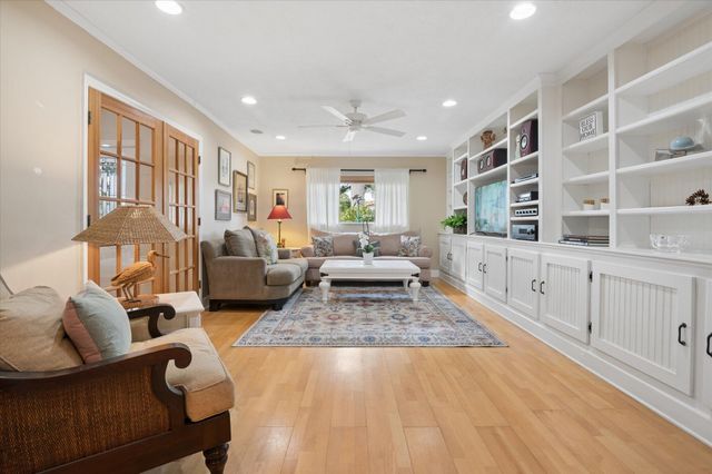 5900 SW 18th Street, Plantation, FL 33317