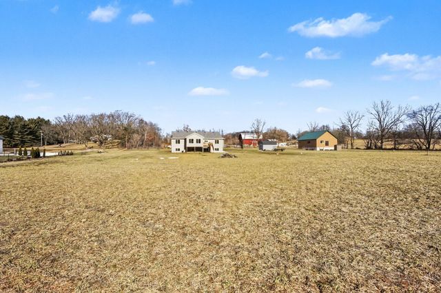 7450 19 Mile Road NE, Sand Lake, MI 49343