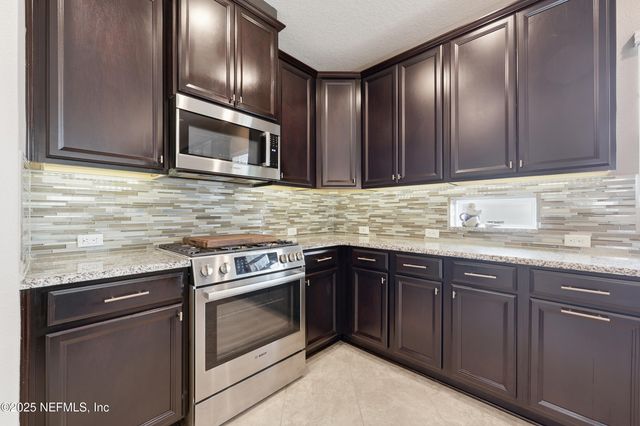 3651 ANNAPOLIS Way, Jacksonville, FL 32224