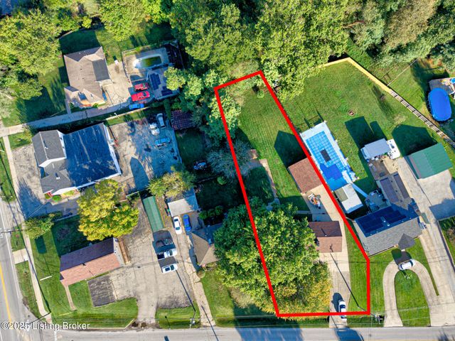 4822 Dover Rd, Louisville, KY 40216