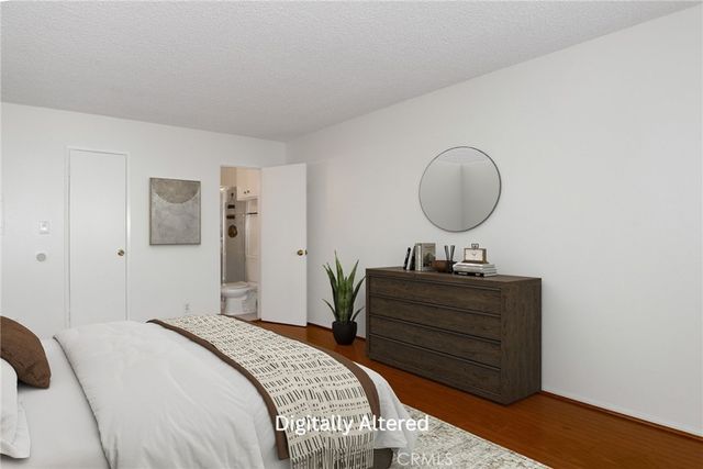 5403 Newcastle Avenue 28, Encino, CA 91316