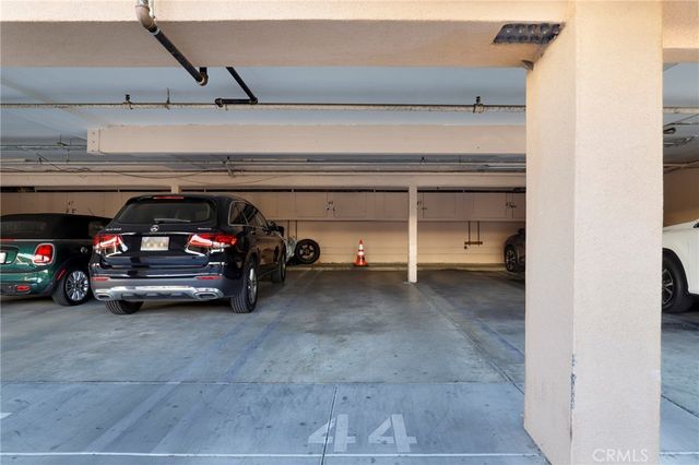 5403 Newcastle Avenue 28, Encino, CA 91316