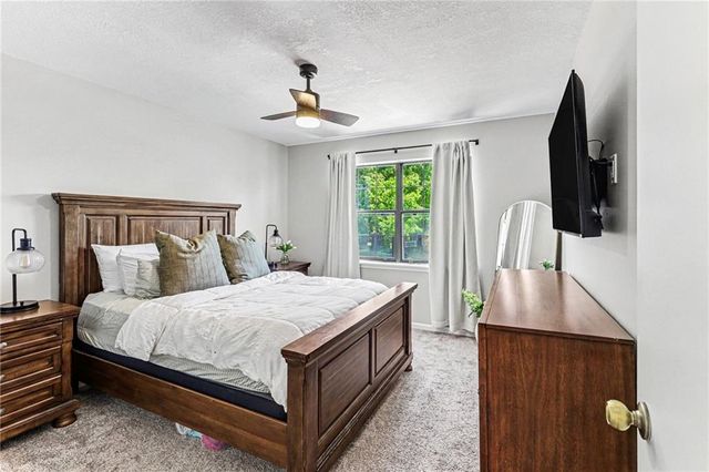 6202 RENE Street, Shawnee, KS 66216