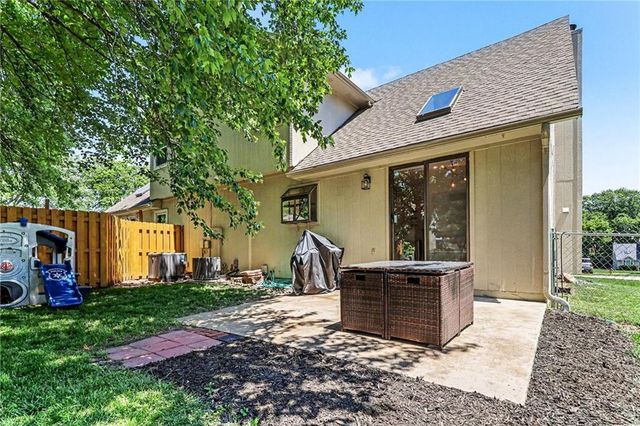 6202 RENE Street, Shawnee, KS 66216