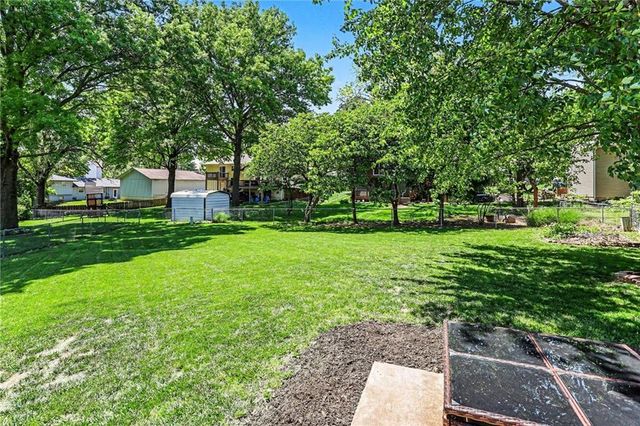 6202 RENE Street, Shawnee, KS 66216