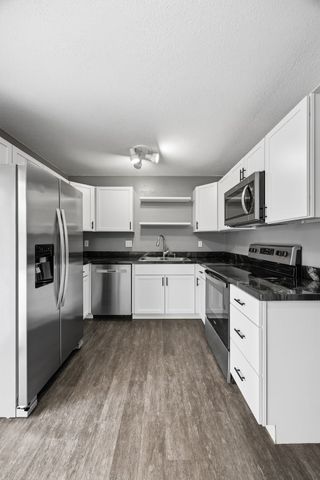 1715 Northbrook Drive NE, Cedar Rapids, IA 52402