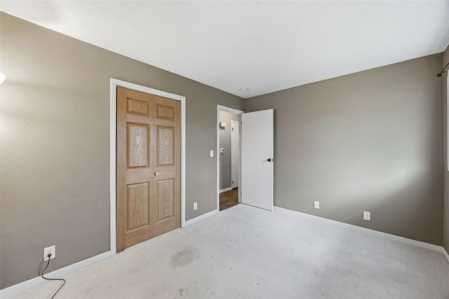 1715 Northbrook Drive NE, Cedar Rapids, IA 52402