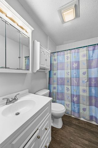1715 Northbrook Drive NE, Cedar Rapids, IA 52402