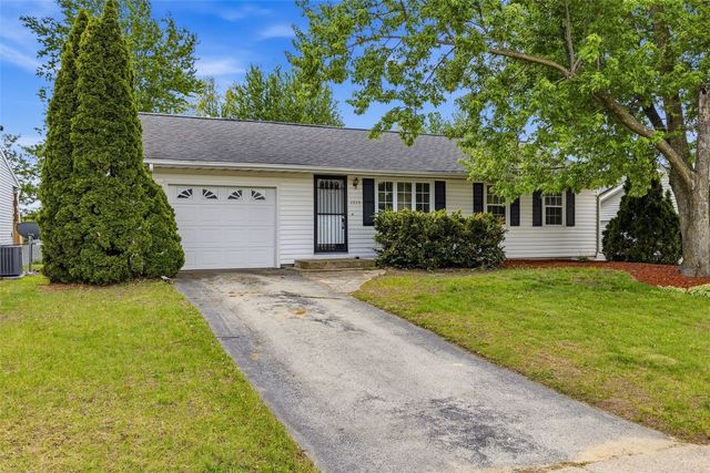 1715 Northbrook Drive NE, Cedar Rapids, IA 52402