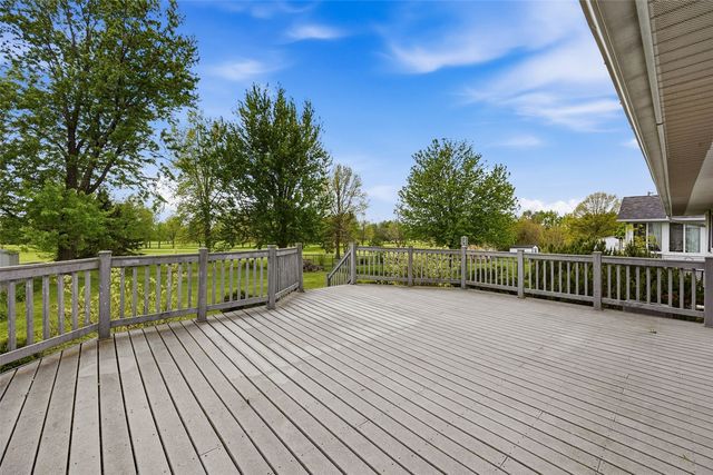 1715 Northbrook Drive NE, Cedar Rapids, IA 52402