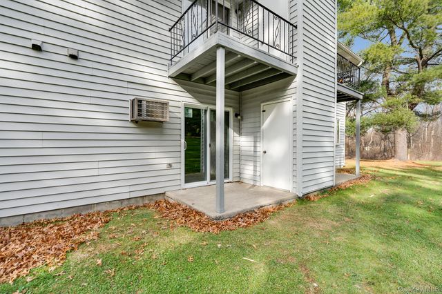 1 Locust Court C, Fishkill, NY 12524