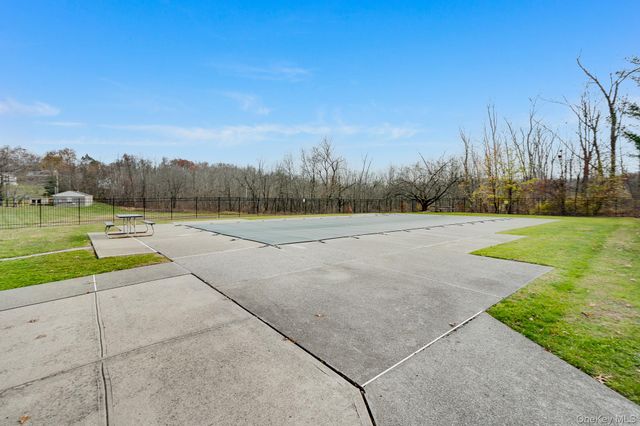 1 Locust Court C, Fishkill, NY 12524