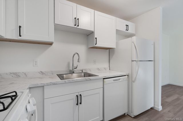 1 Locust Court C, Fishkill, NY 12524