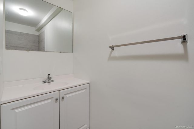 1 Locust Court C, Fishkill, NY 12524