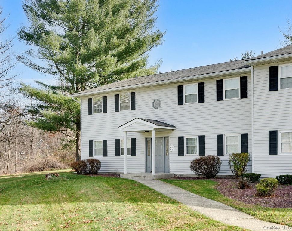 1 Locust Court C, Fishkill, NY 12524