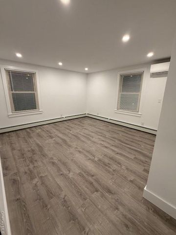 19 Bellport Lane 1, Bellport Village, NY 11713