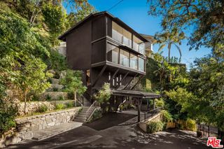 1782 Viewmont Drive, Los Angeles, CA 90069