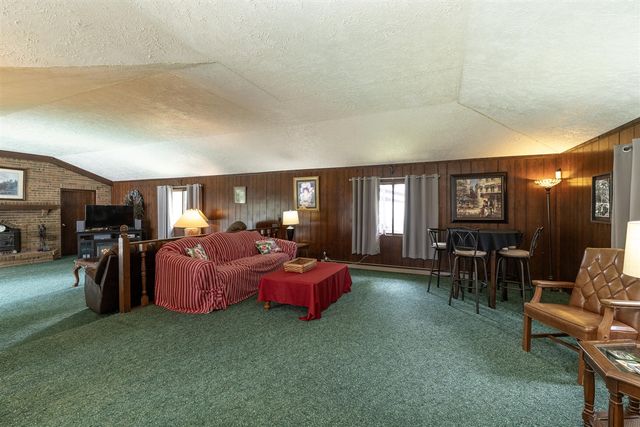 55081 Buckhorn Road, Three Rivers, MI 49093