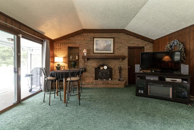 55081 Buckhorn Road, Three Rivers, MI 49093
