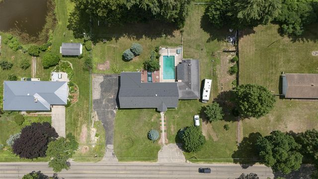 55081 Buckhorn Road, Three Rivers, MI 49093