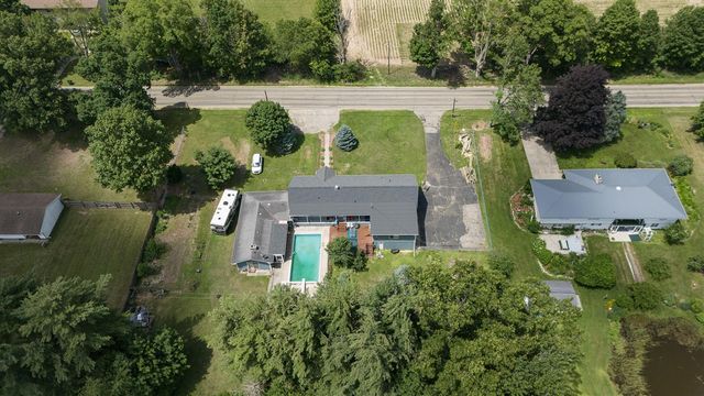 55081 Buckhorn Road, Three Rivers, MI 49093